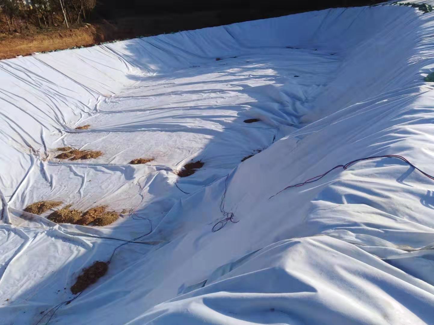 PE土工膜防滲性能達到多少可滿足填埋場防滲要求？